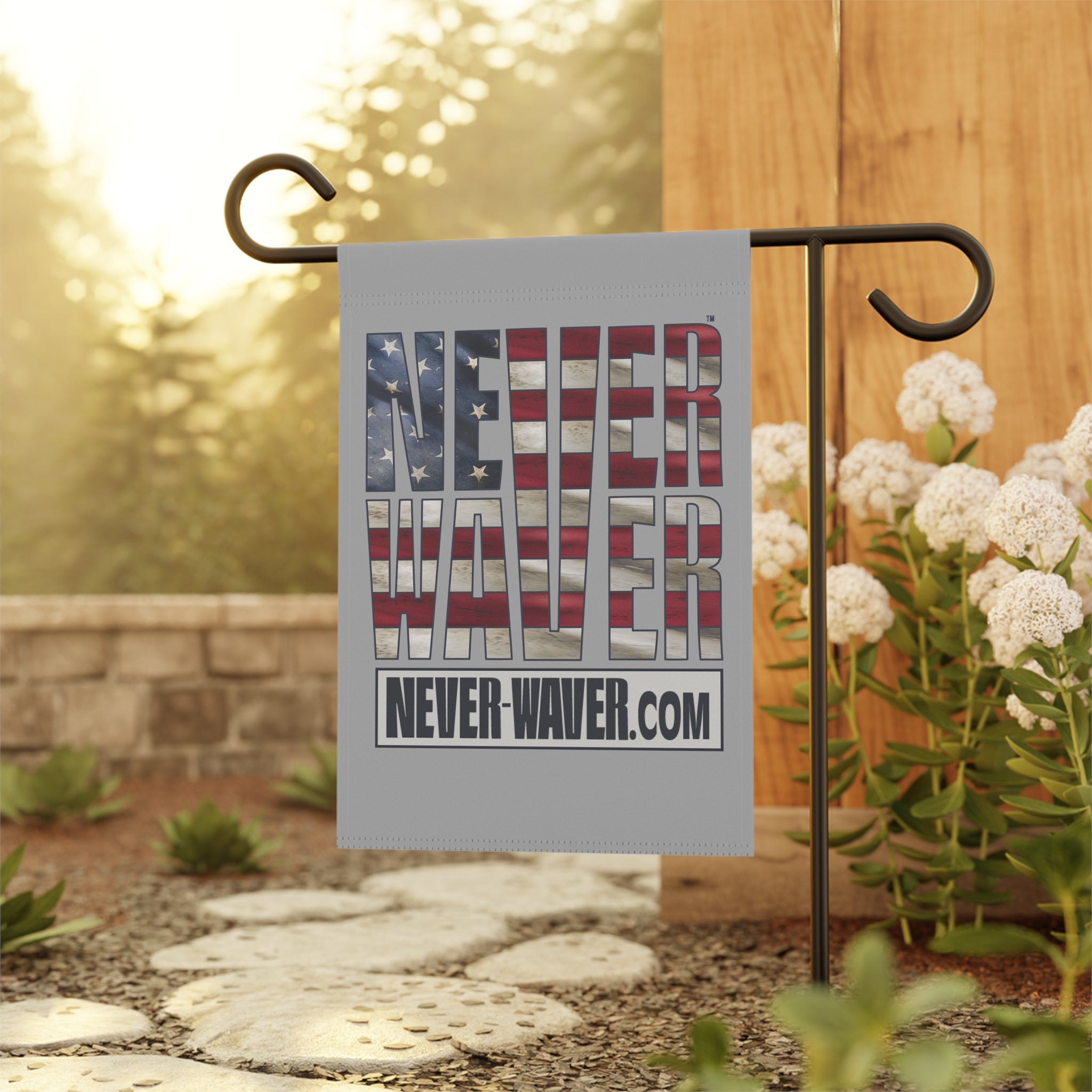 Never Waver Garden & House Banner