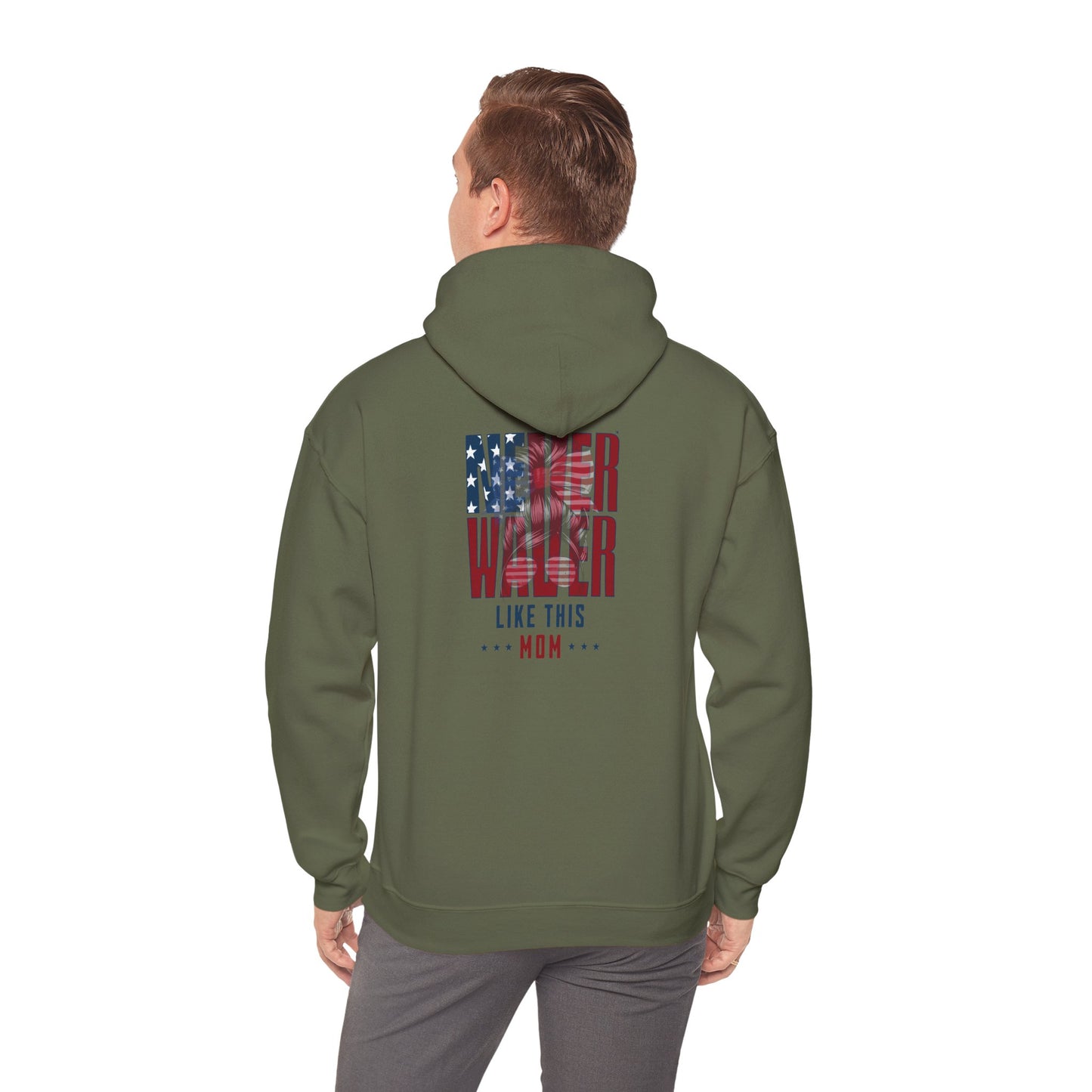 Never Waver Like This Mom Patriotic Unisex Heavy Blend™ Hoodie