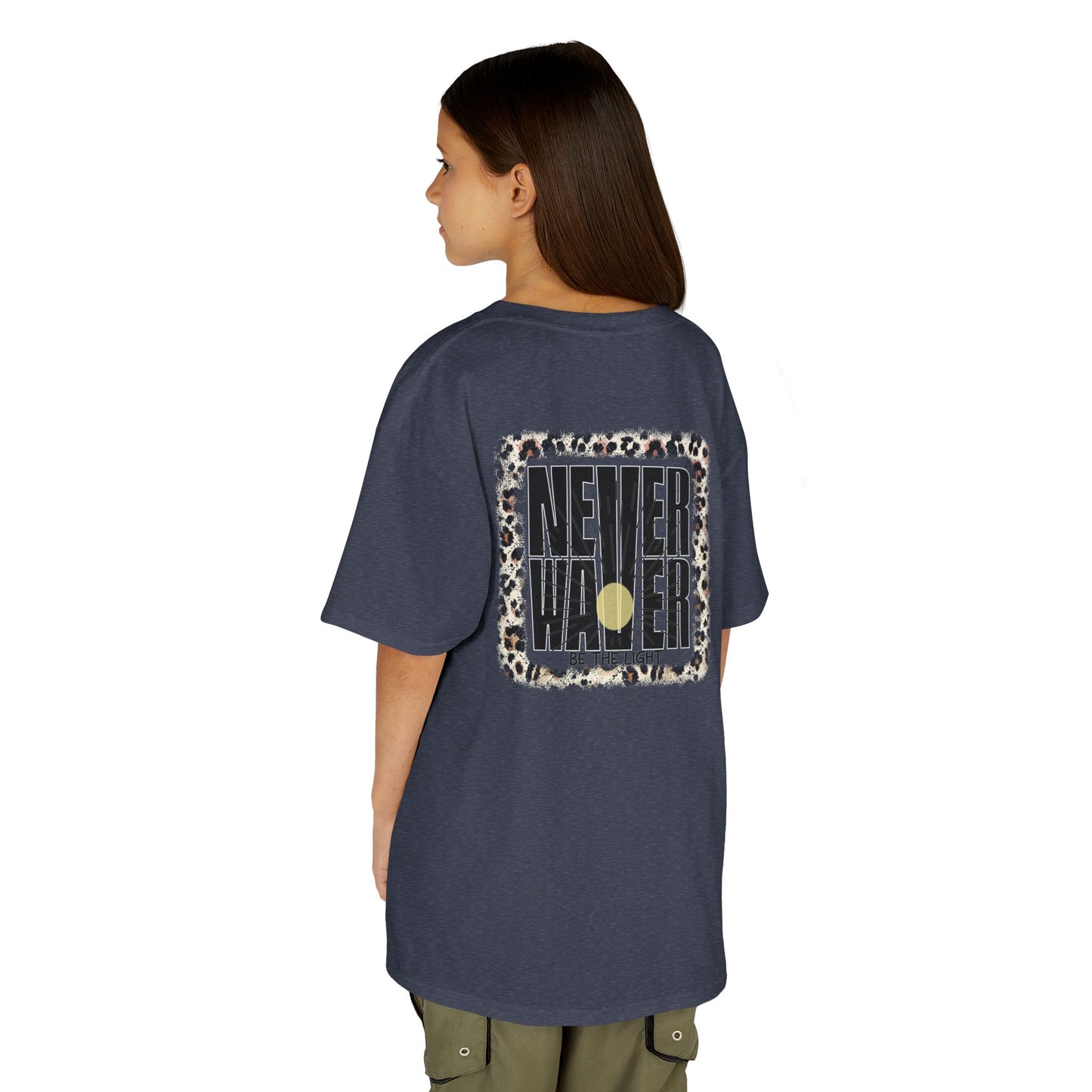 NEVER WAVER Be The Light Design - Stylish, Comfortable Everyday Wear Kids Heavy Cotton™ Tee