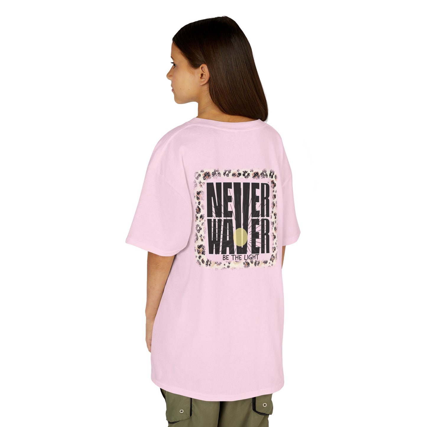 NEVER WAVER Be The Light Design - Stylish, Comfortable Everyday Wear Kids Heavy Cotton™ Tee