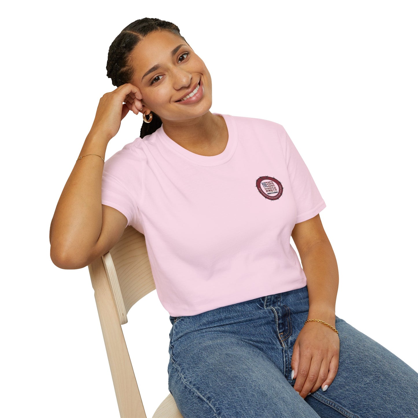 'Never Waver Remember who the F@{k you are' Circular Barbed-Wire Logo Graphic T-Shirt