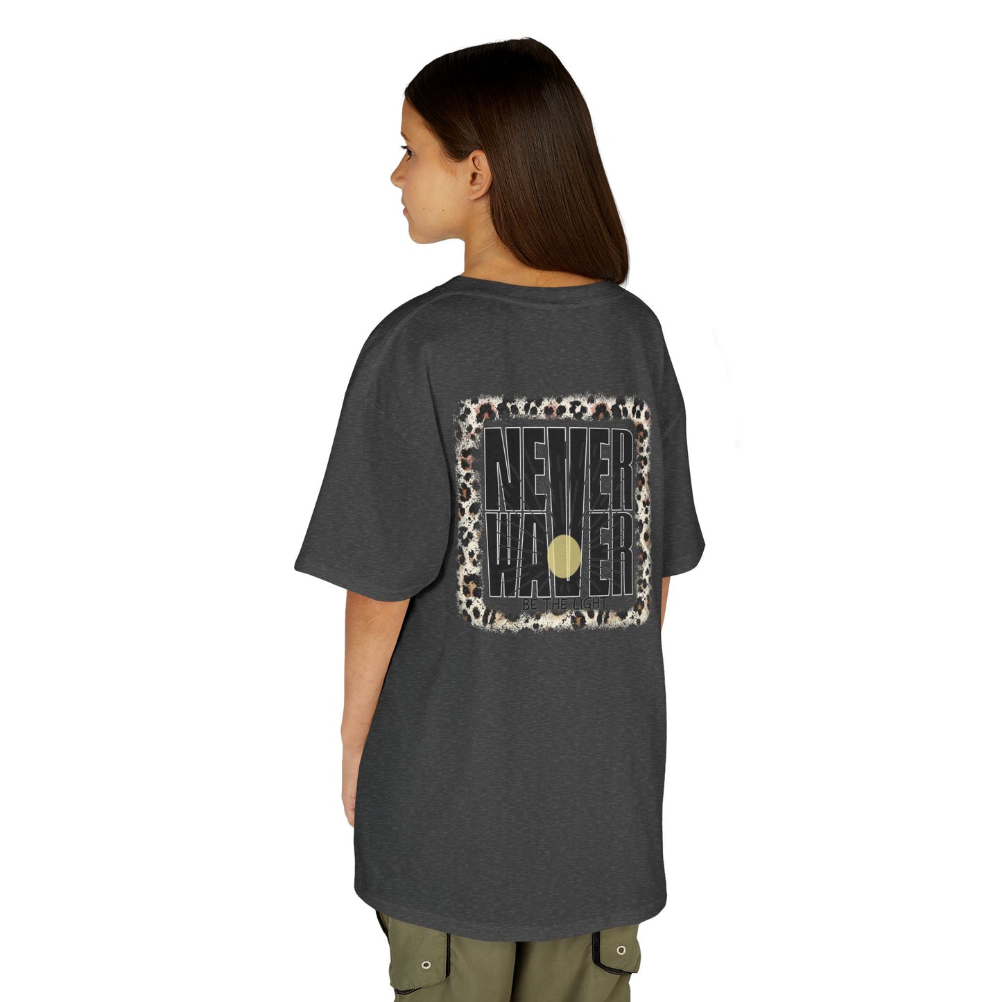 NEVER WAVER Be The Light Design - Stylish, Comfortable Everyday Wear Kids Heavy Cotton™ Tee