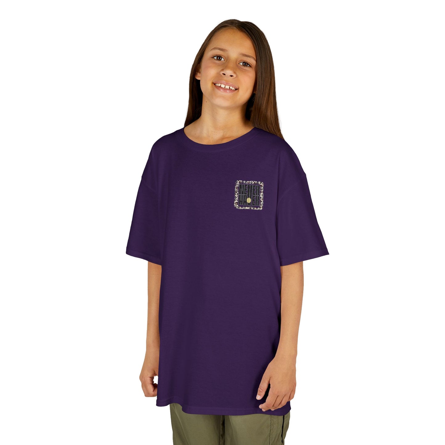 NEVER WAVER Be The Light Design - Stylish, Comfortable Everyday Wear Kids Heavy Cotton™ Tee